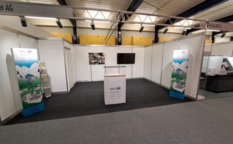 Cloison ECOPANEL, PLV, mobilier et stand d’exposition en carton recyclé et recyclable, naturel, biodégradable, durable, écologique, construction respectueuse de l'environnement avec une réduction d’émission de CO2 considérable, avantageux en termes d'empreinte écologique, solution légère, facile à monter et à transporter, un geste pour la planète, une image éco-responsable, innovante et moderne, en accord avec les valeurs écologiques, non à la pollution en plastique