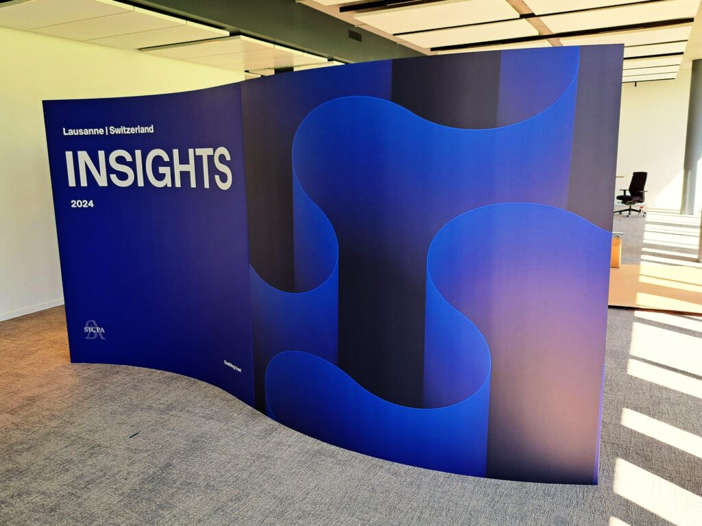 Cardboard partition wall